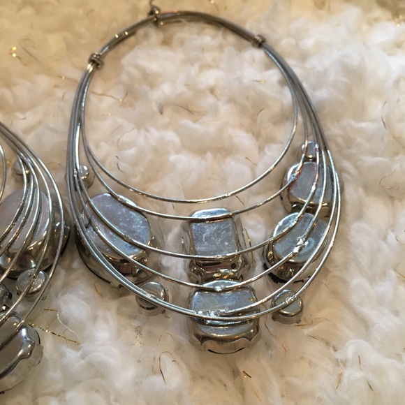 Silver Dangling Fashion Earrings - Picture 6 of 6